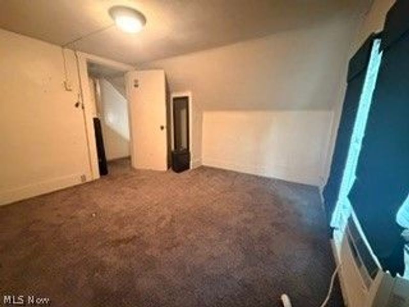 651 Kling Street, Akron, OH 44311 Photo 6