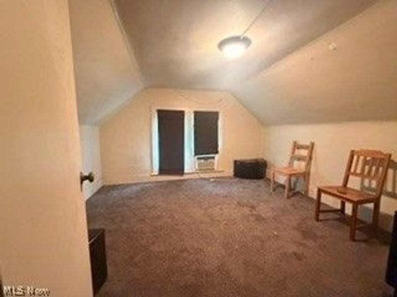 651 Kling Street, Akron, OH 44311 Photo 7