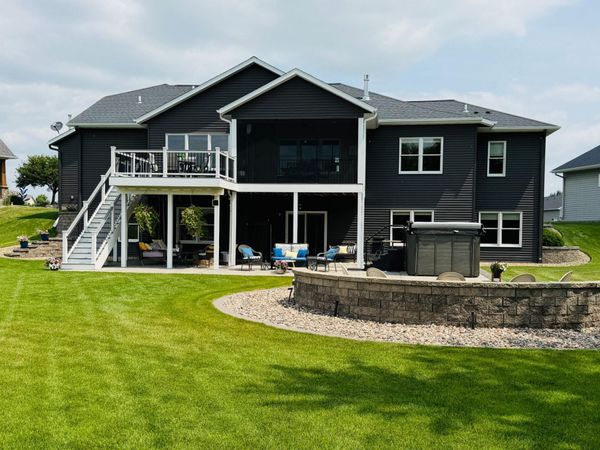 511 21st Place NE, Kasson, MN 55944