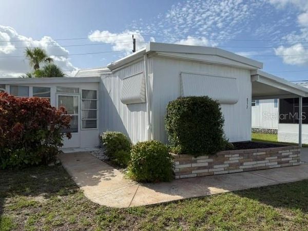 857 S GREEN CIRCLE, VENICE, FL 34285