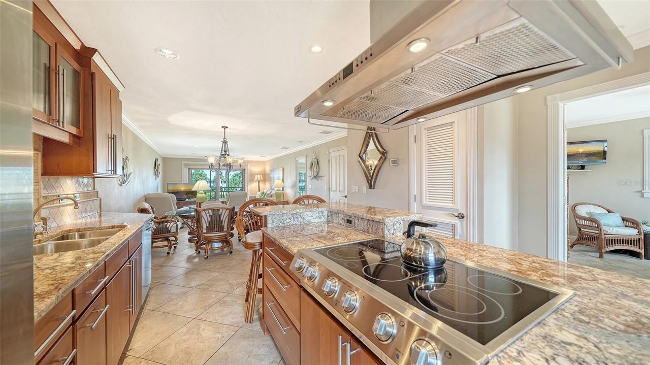 7115 Gulf Of Mexico Drive, Unit 23, Longboat Key, FL 34228 Photo