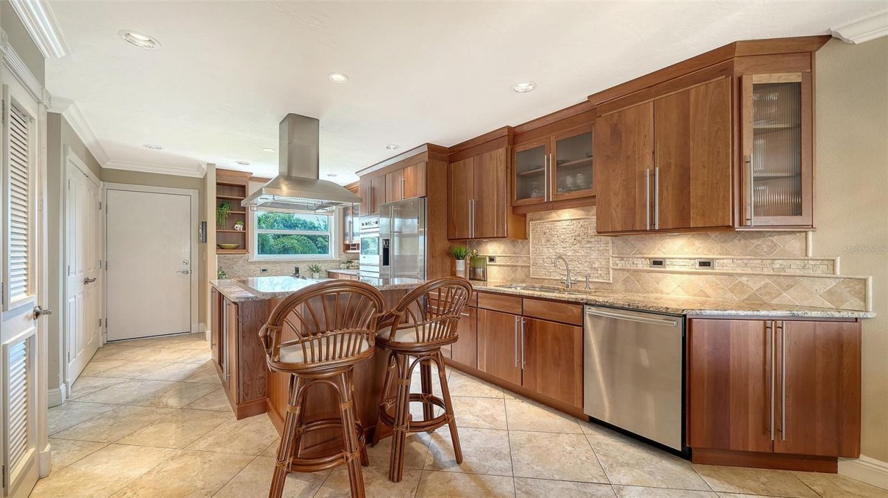 7115 Gulf Of Mexico Drive, Unit 23, Longboat Key, FL 34228 Photo