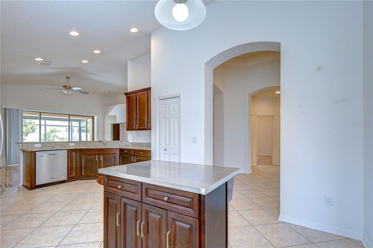 8443 White Poplar Drive , Riverview, FL 33578 Photo