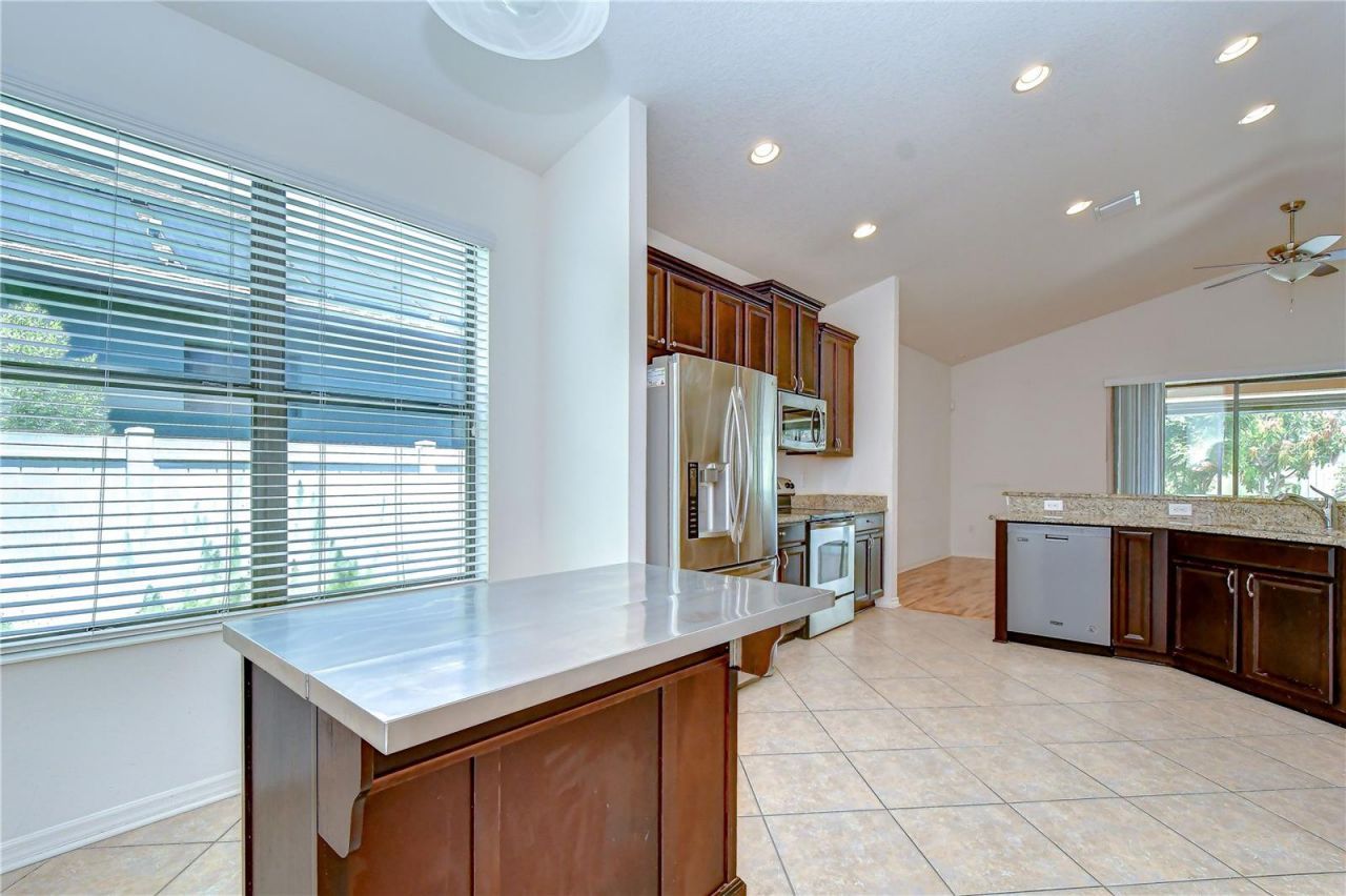 8443 White Poplar Drive , Riverview, FL 33578 Photo