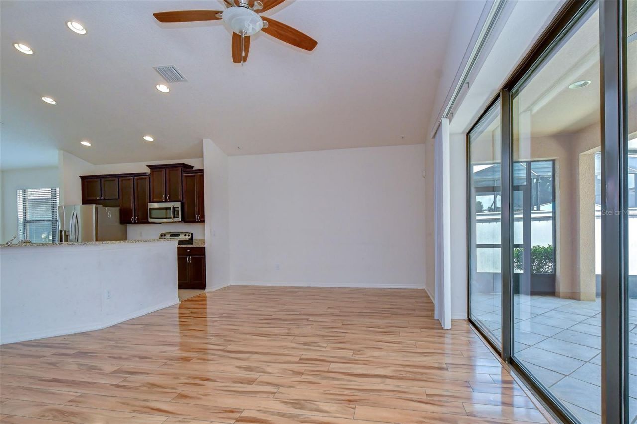 8443 White Poplar Drive , Riverview, FL 33578 Photo