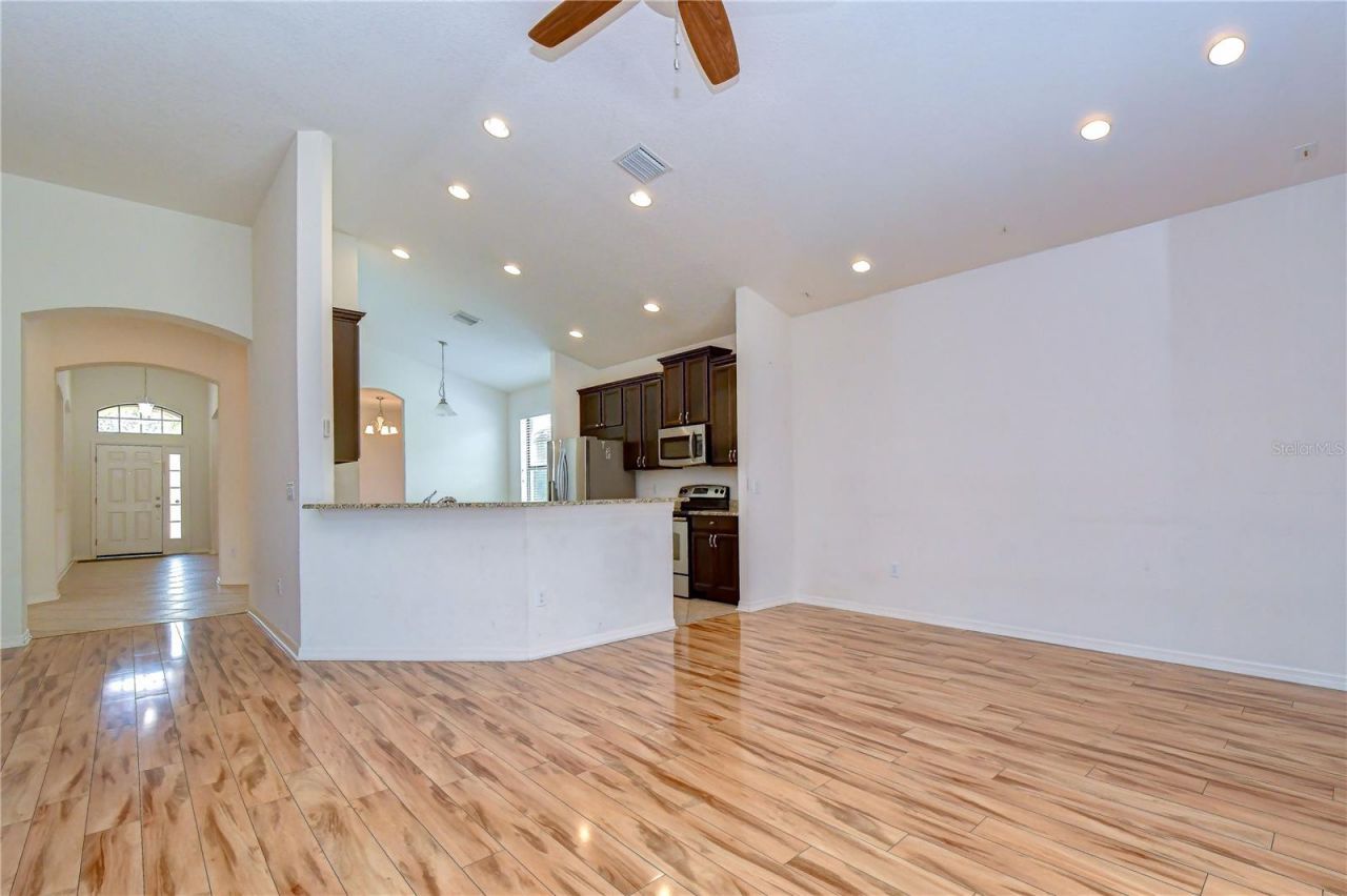 8443 White Poplar Drive , Riverview, FL 33578 Photo