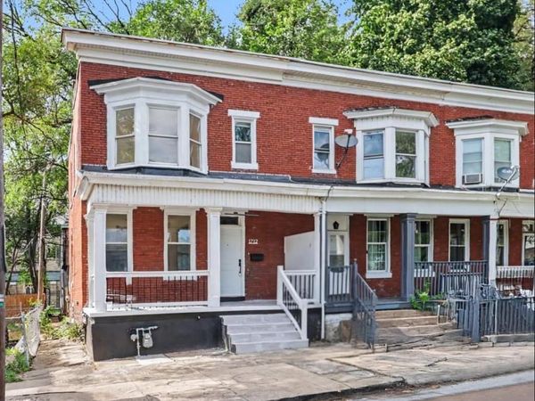 1712 ELM STREET, HARRISBURG, PA 17103