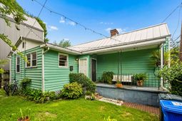 1 Maranda Holmes Street photo 4