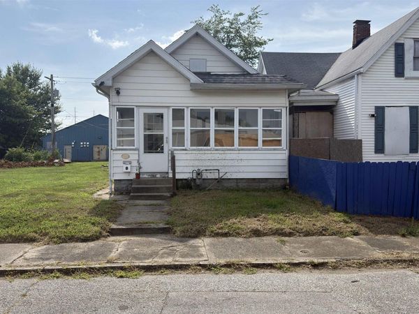 812 N Elliott Street, Evansville, IN 47711