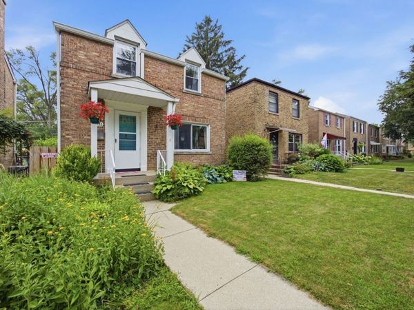 3831 Kirk Street , Skokie, IL 60076