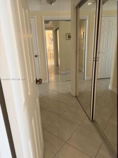 5601 Collins Ave, Unit 1723, Miami Beach, FL 33140 Photo