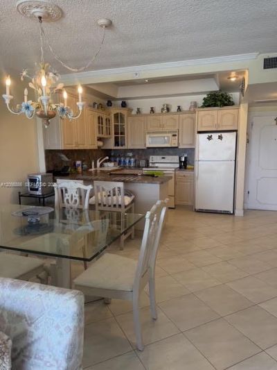 5601 Collins Ave, Unit 1723, Miami Beach, FL 33140 Photo