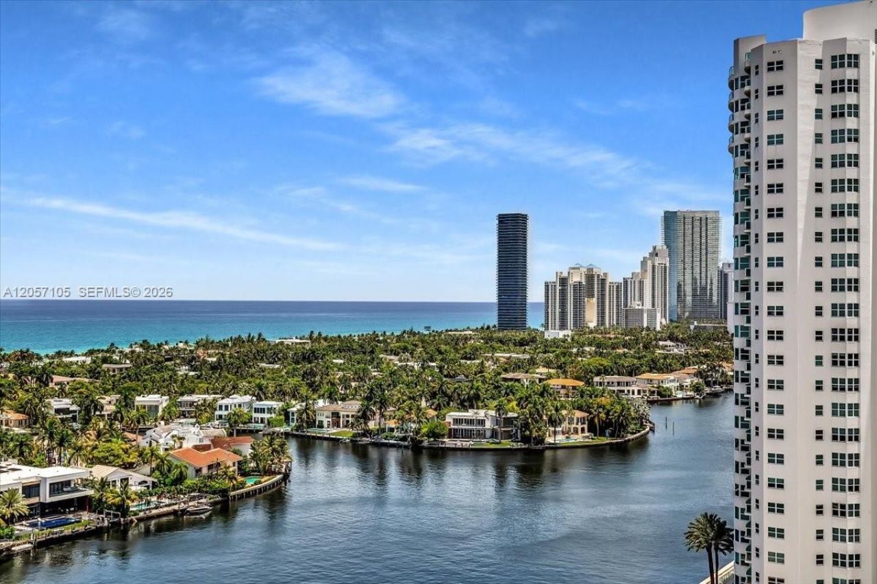 20515 E Country Club Dr , Unit 2048, Aventura, FL 33180 Photo