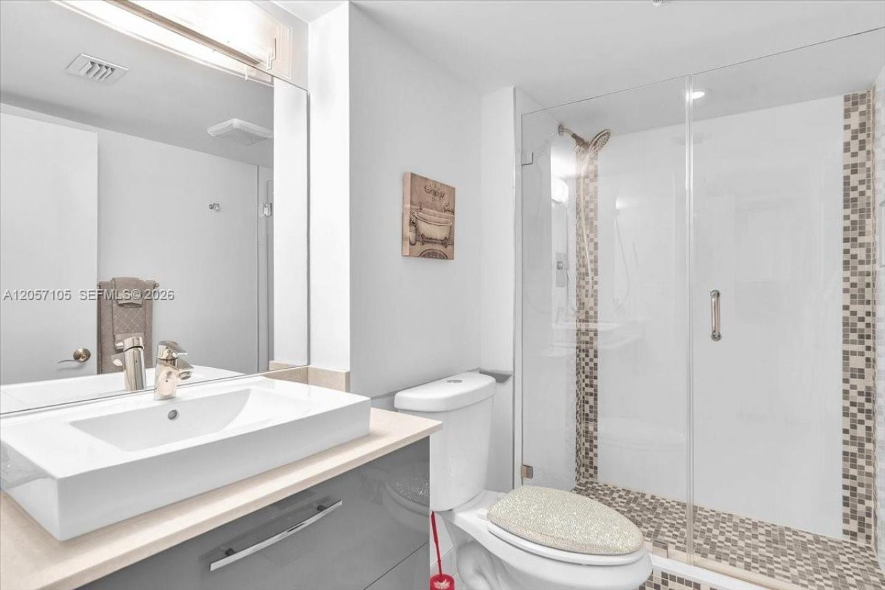 20515 E Country Club Dr, Unit 2048, Aventura, FL 33180 Photo