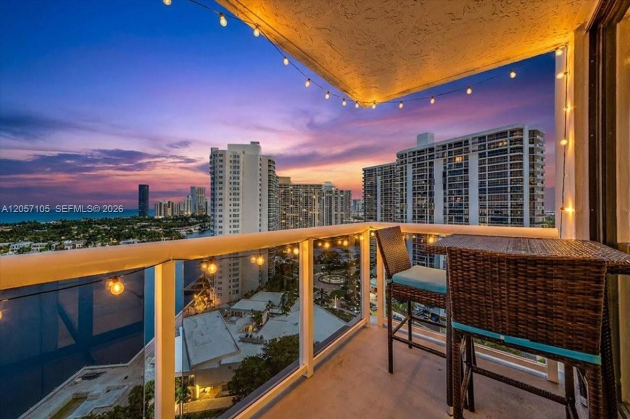 20515 E Country Club Dr, Unit 2048, Aventura, FL 33180 Photo