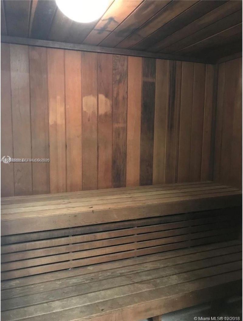 20850 San Simeon Way , Unit 107-5, Miami, FL 33179 Photo