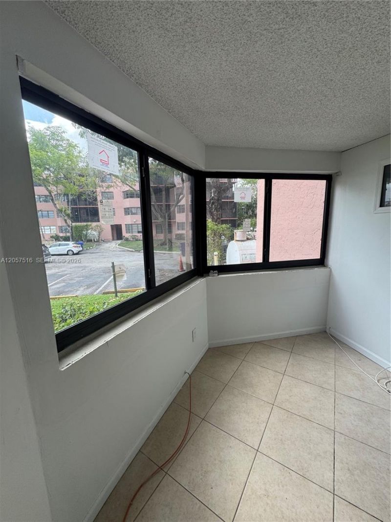 20850 San Simeon Way , Unit 107-5, Miami, FL 33179 Photo
