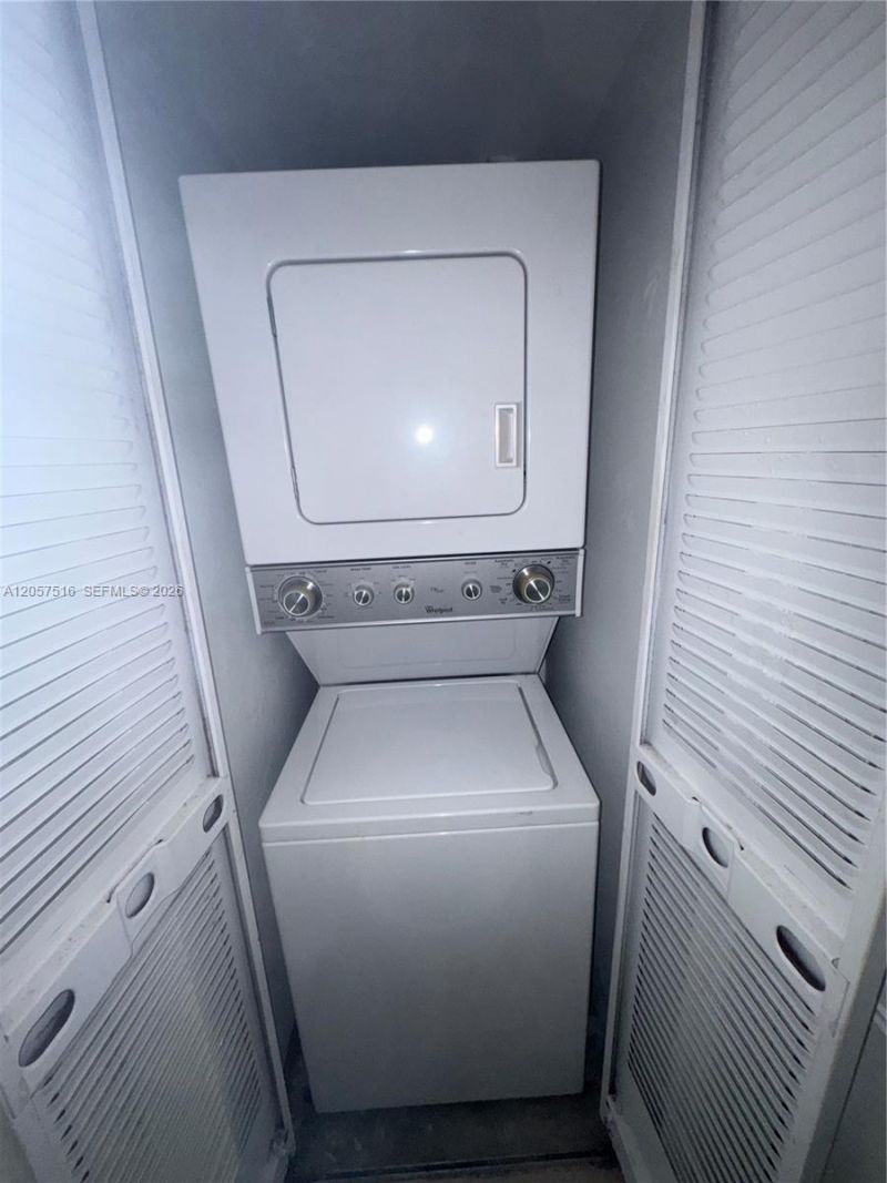 20850 San Simeon Way , Unit 107-5, Miami, FL 33179 Photo