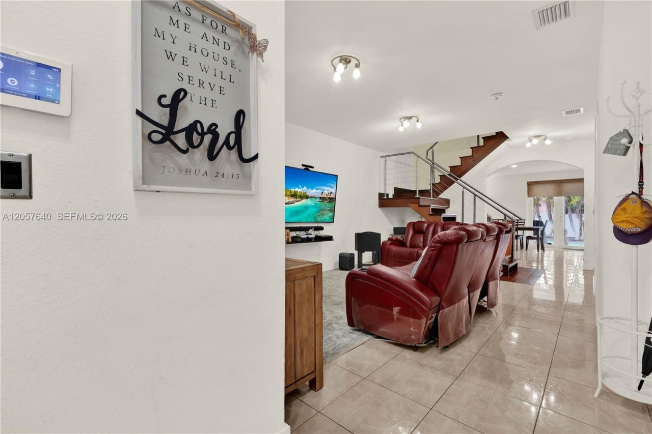 2470 SW 153rd Pass , Miami, FL 33185 Photo