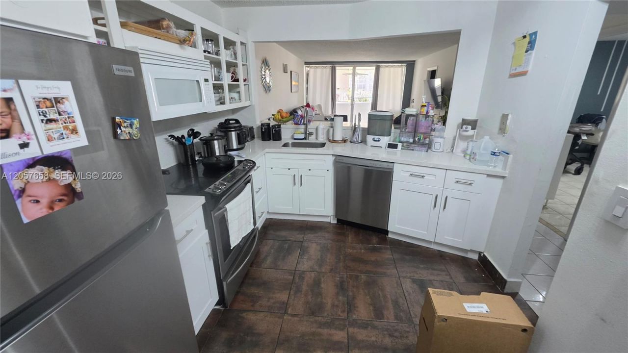 1710 NE 191st St , Unit 103-3, Miami, FL 33179 Photo