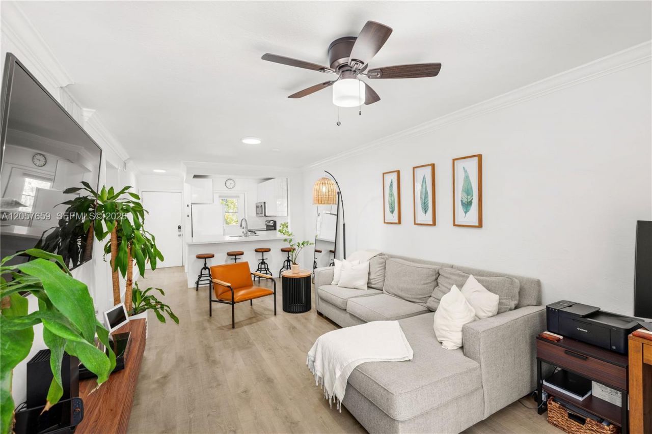 1650 S Le Jeune Rd , Unit 105, Coral Gables, FL 33134 Photo