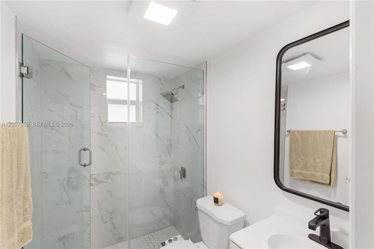 1650 S Le Jeune Rd , Unit 105, Coral Gables, FL 33134 Photo