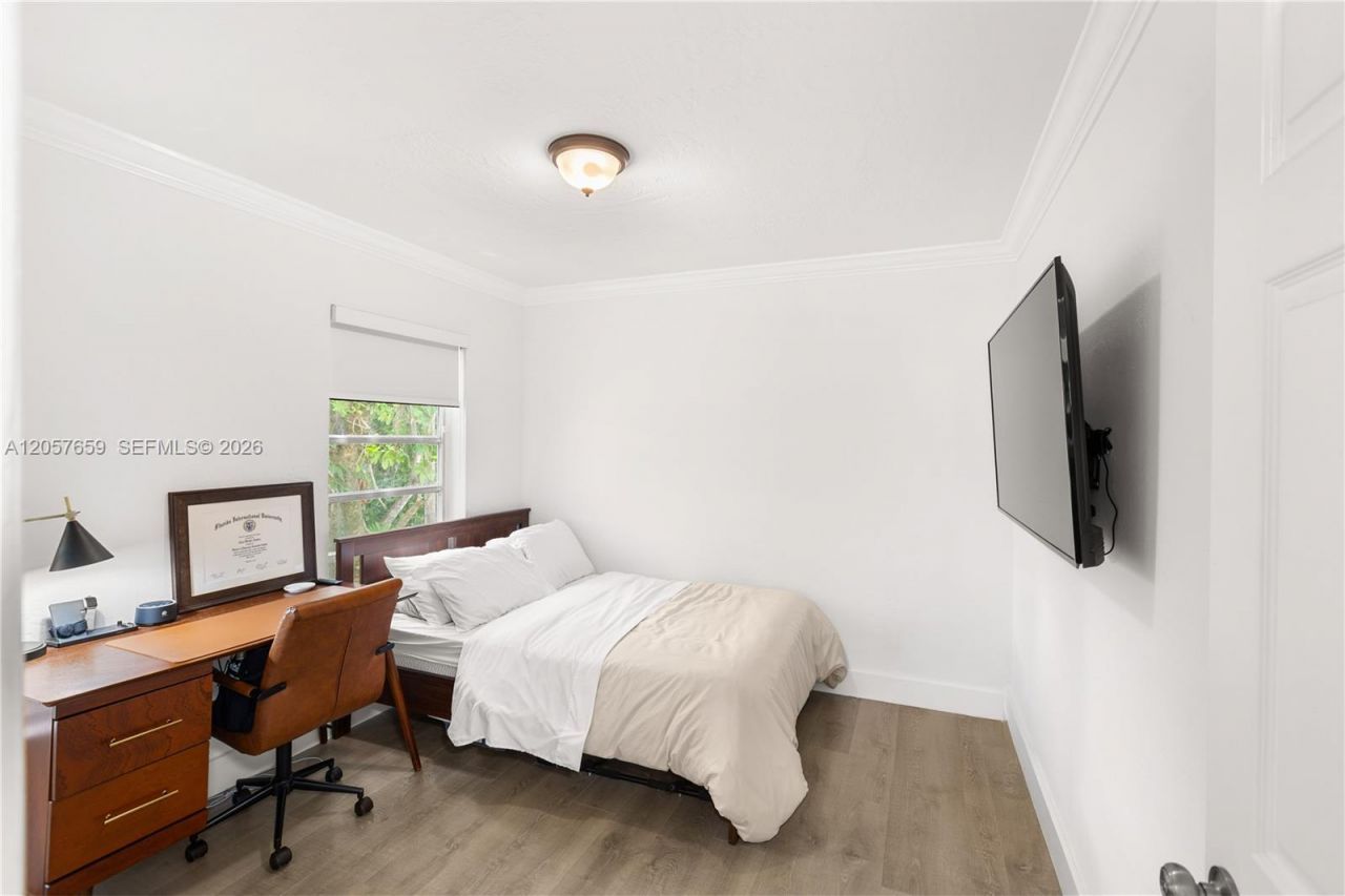 1650 S Le Jeune Rd , Unit 105, Coral Gables, FL 33134 Photo