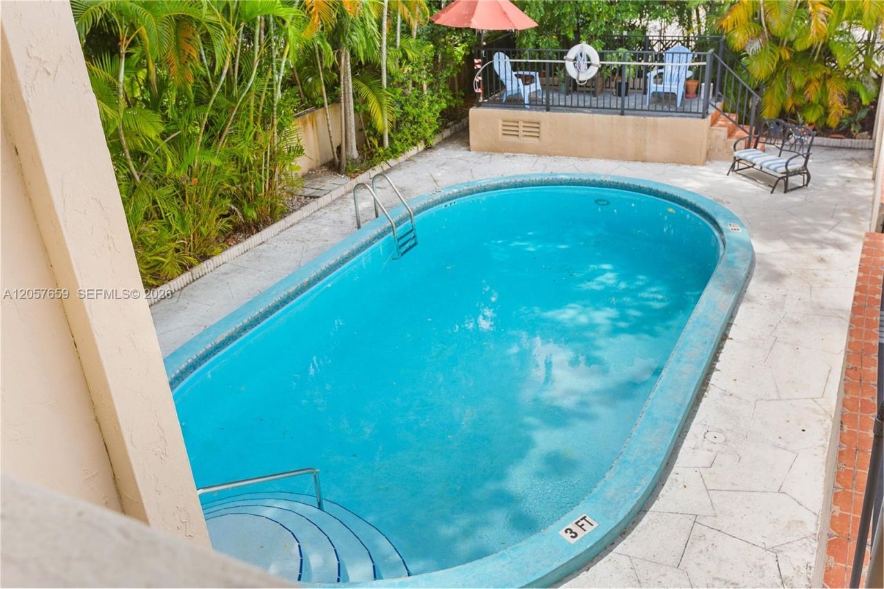 1650 S Le Jeune Rd , Unit 105, Coral Gables, FL 33134 Photo