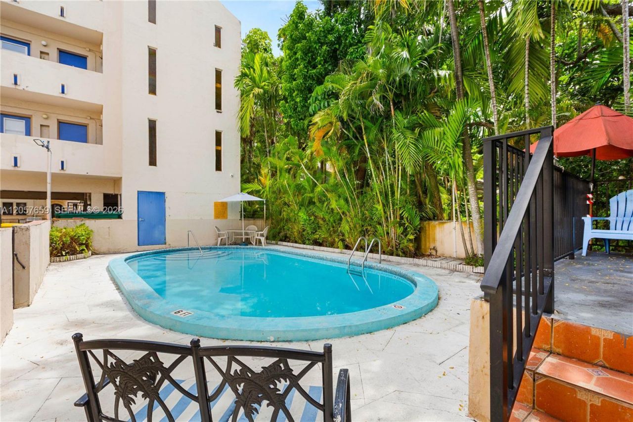 1650 S Le Jeune Rd , Unit 105, Coral Gables, FL 33134 Photo