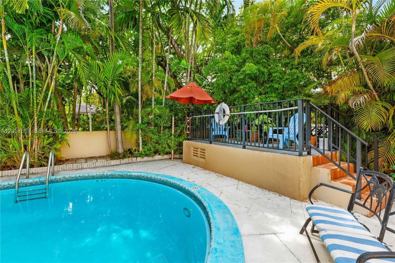 1650 S Le Jeune Rd , Unit 105, Coral Gables, FL 33134 Photo