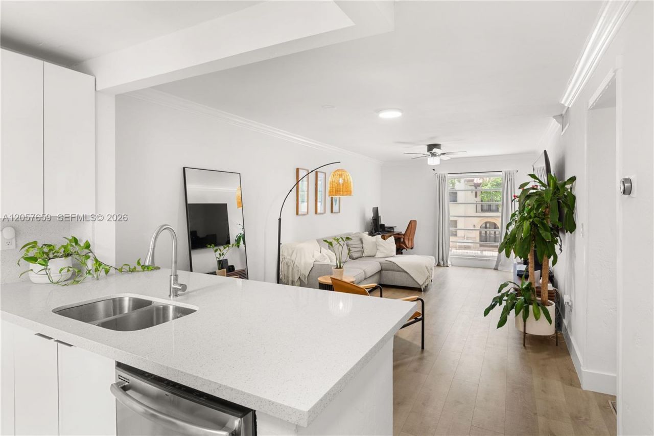 1650 S Le Jeune Rd , Unit 105, Coral Gables, FL 33134 Photo