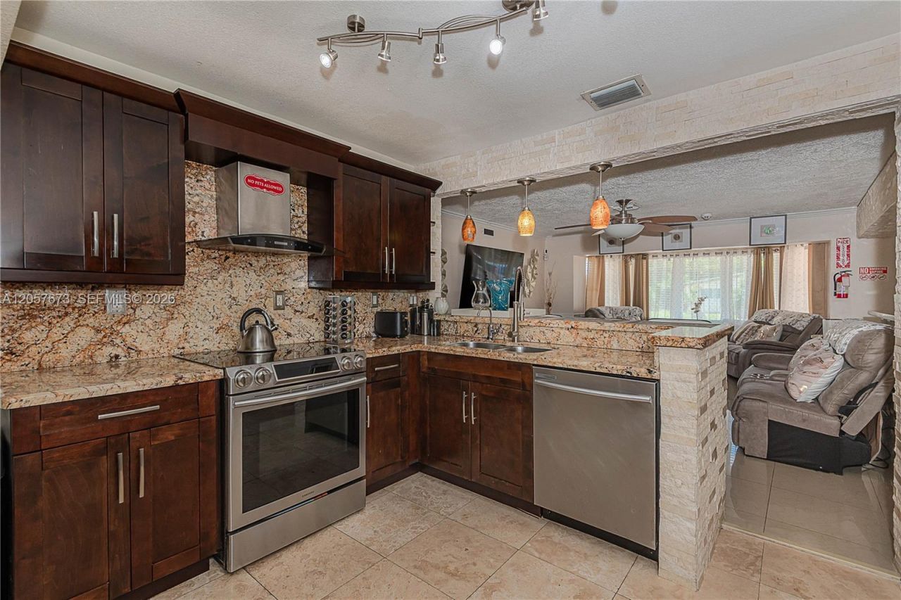 5711 Farragut St, Hollywood, FL 33021 Photo