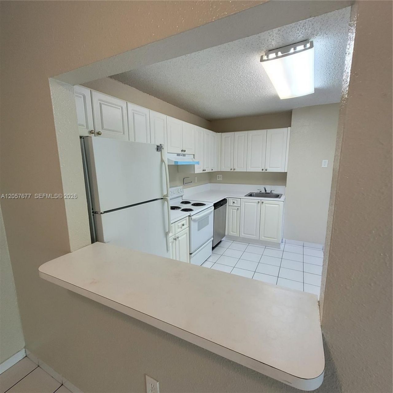 5100 SW 41st St, Unit 319, Pembroke Park, FL 33023 Photo