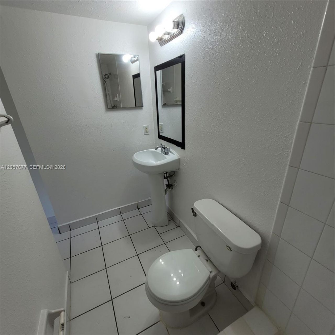 5100 SW 41st St, Unit 319, Pembroke Park, FL 33023 Photo