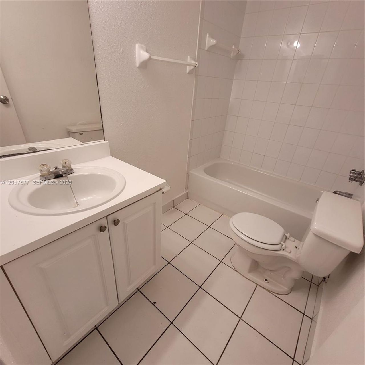 5100 SW 41st St, Unit 319, Pembroke Park, FL 33023 Photo