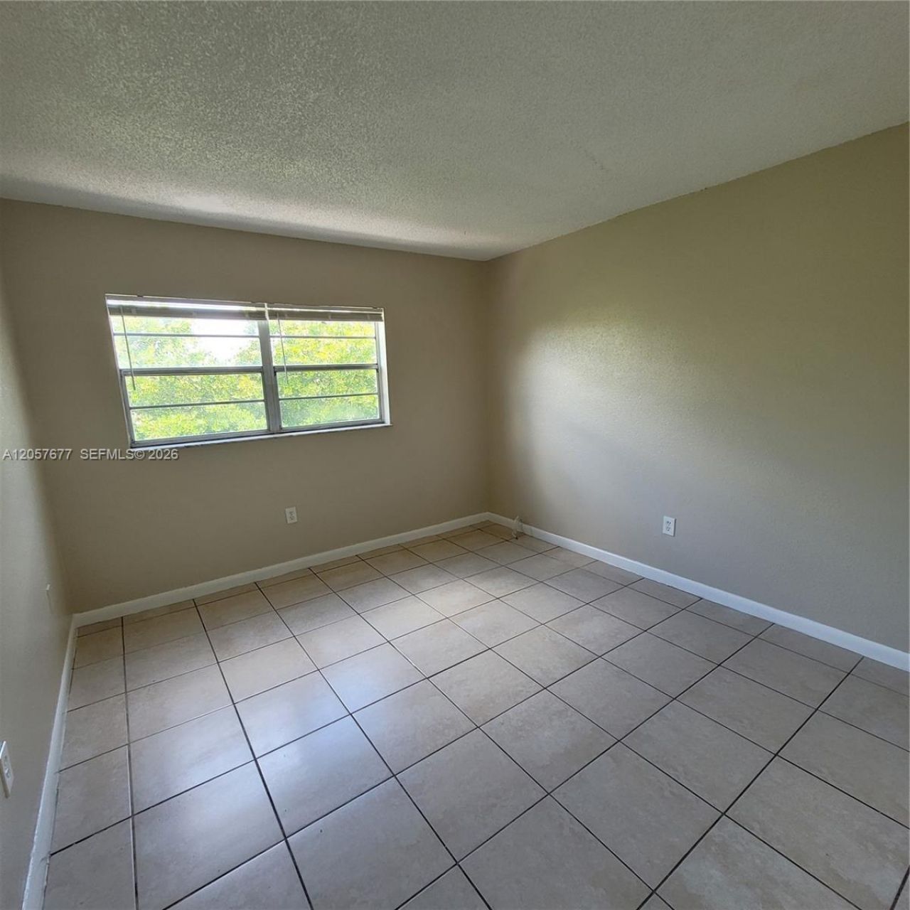5100 SW 41st St, Unit 319, Pembroke Park, FL 33023 Photo