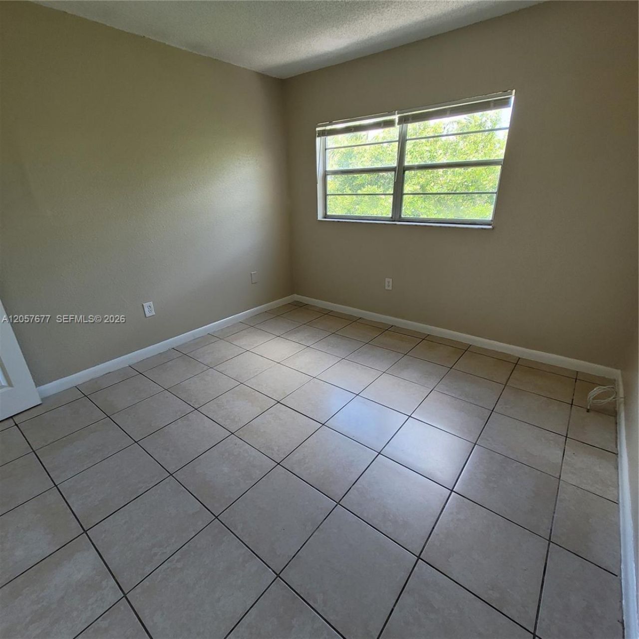 5100 SW 41st St, Unit 319, Pembroke Park, FL 33023 Photo