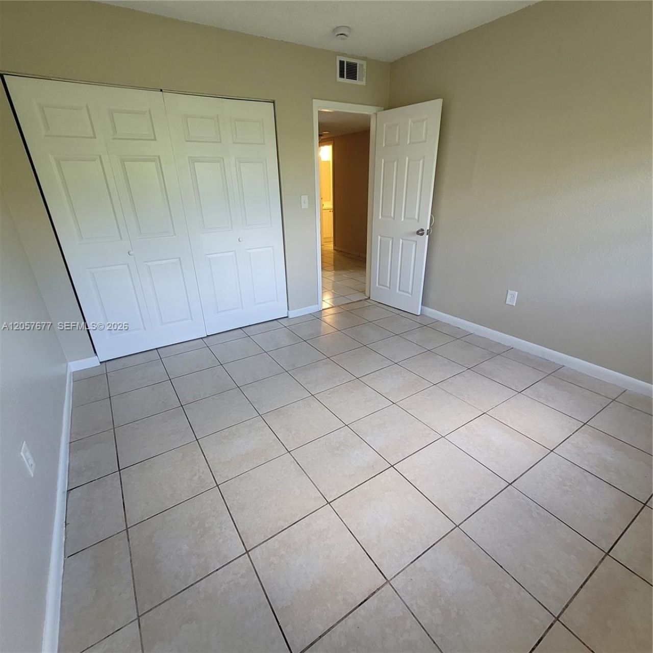 5100 SW 41st St, Unit 319, Pembroke Park, FL 33023 Photo