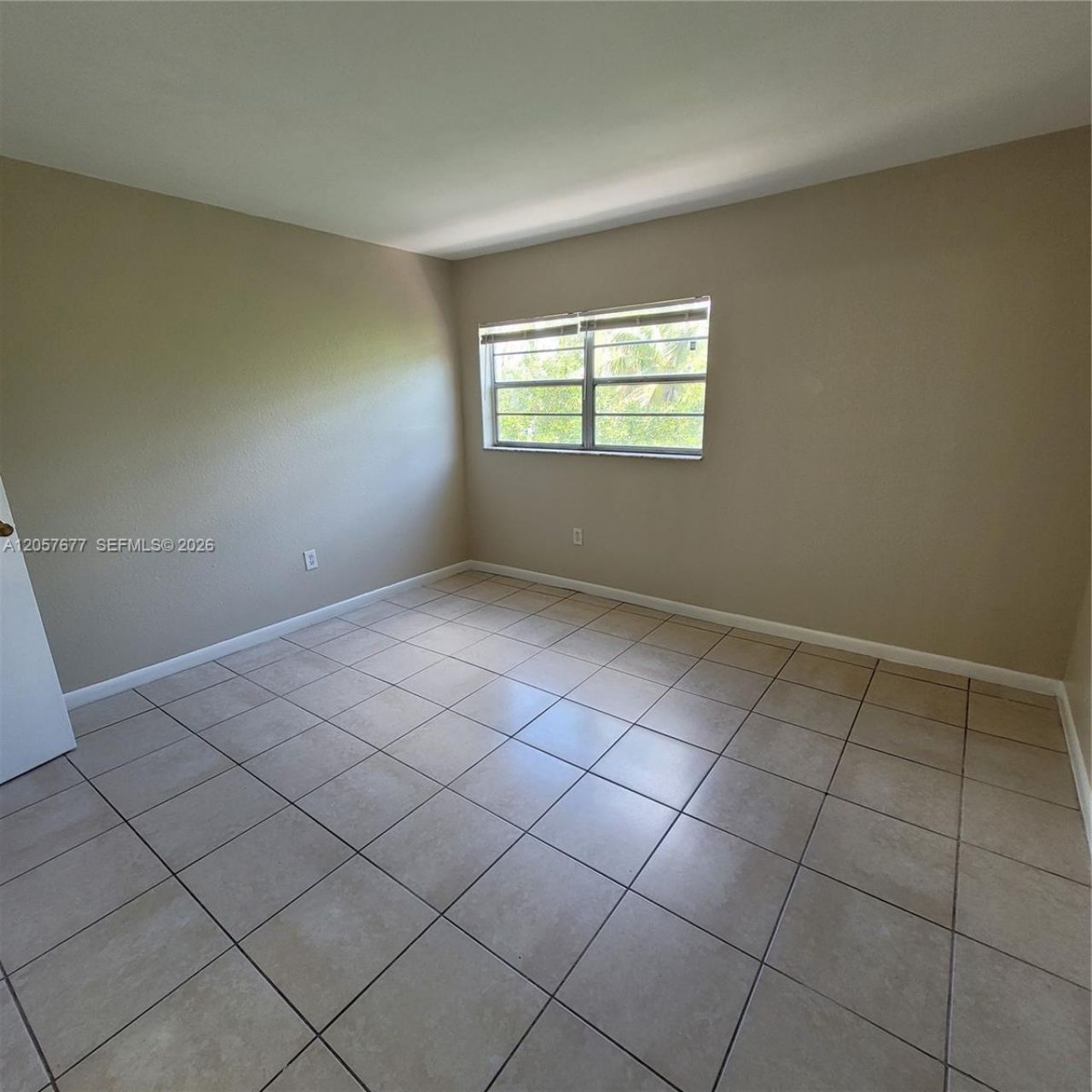 5100 SW 41st St, Unit 319, Pembroke Park, FL 33023 Photo