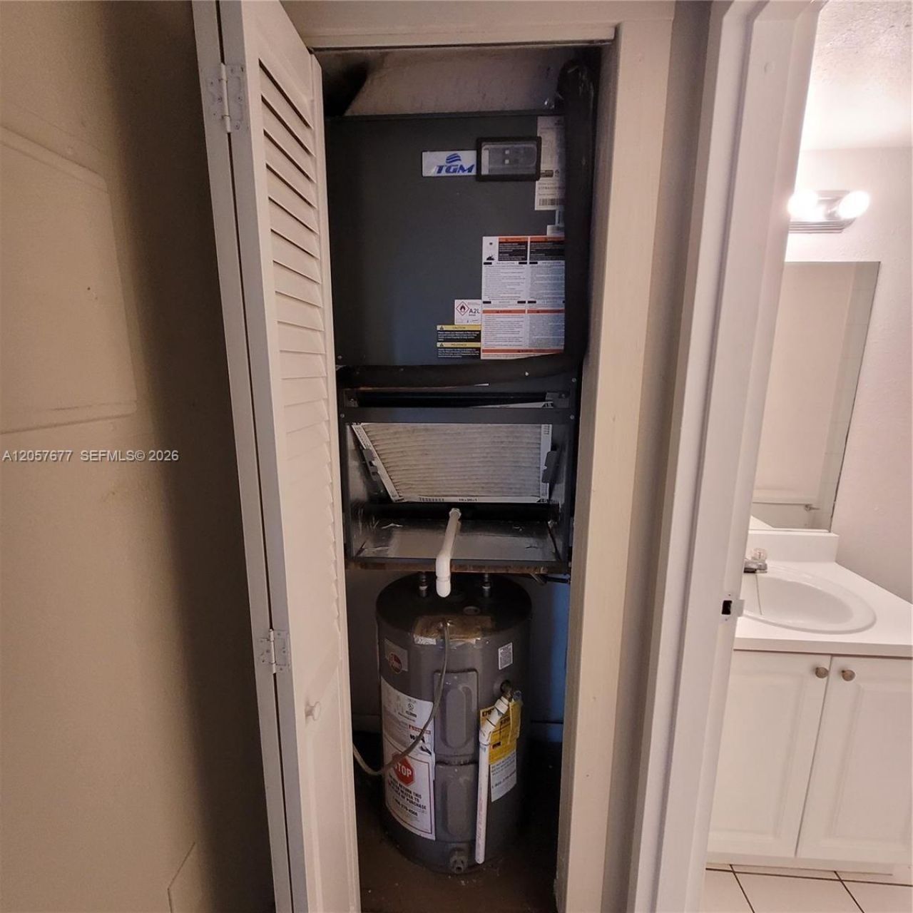 5100 SW 41st St, Unit 319, Pembroke Park, FL 33023 Photo