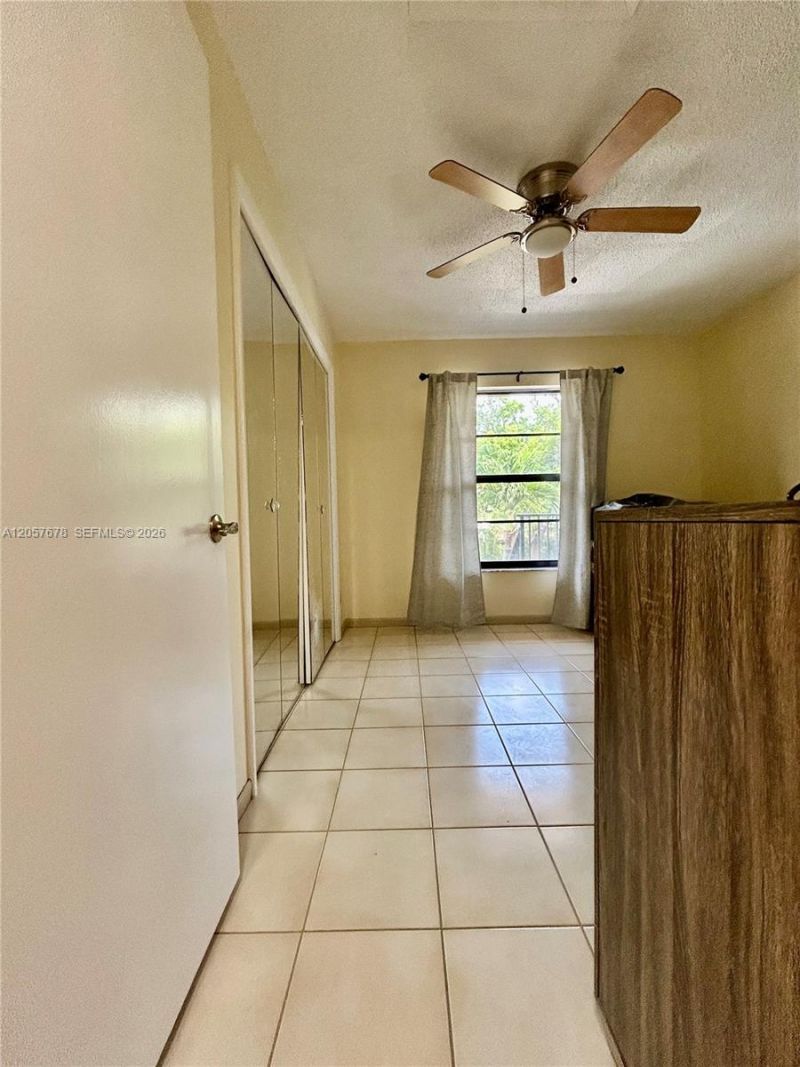 200 Gate Rd, Unit 202, Hollywood, FL 33024 Photo