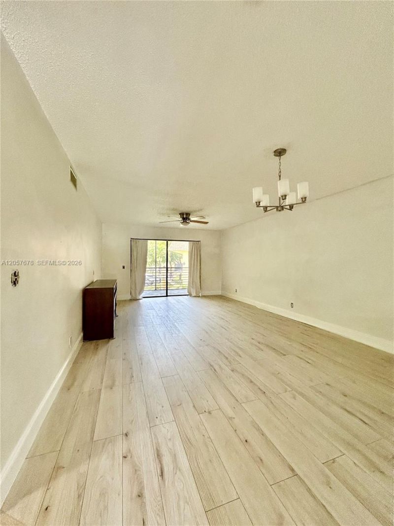 200 Gate Rd, Unit 202, Hollywood, FL 33024 Photo