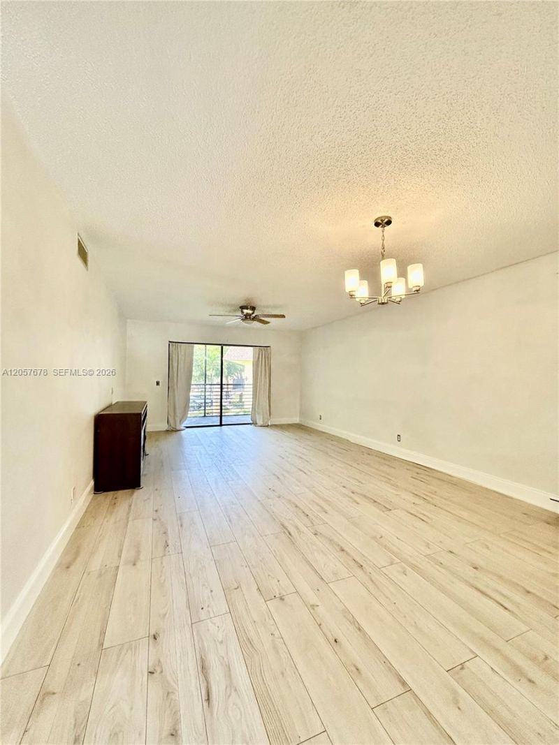 200 Gate Rd, Unit 202, Hollywood, FL 33024 Photo