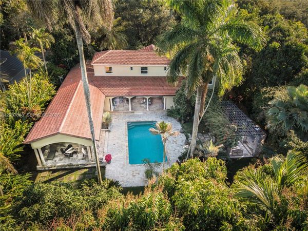4867 SW 82nd St , Miami, FL 33143