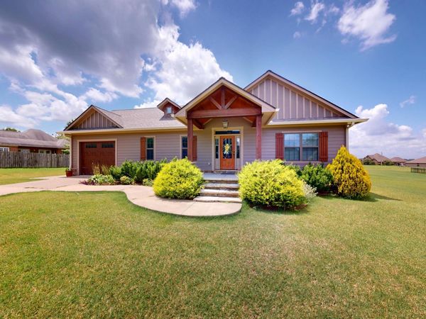 965 Sharpsferry Road , Newbern, TN 38059