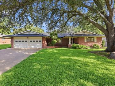 3512 Wosley Drive, Fort Worth, TX 76133