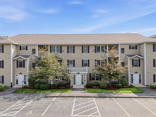 6 Crestview Circle, Unit 138, Londonderry, NH 03053