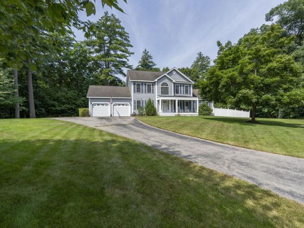 14 Naumkeag Court, Litchfield, NH 03052