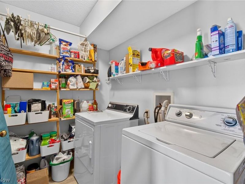 1302 Back Massillon Road, Orrville, OH 44667 Photo 12