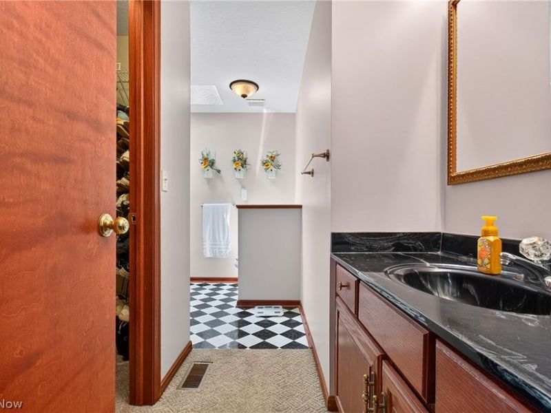 1302 Back Massillon Road, Orrville, OH 44667 Photo 15